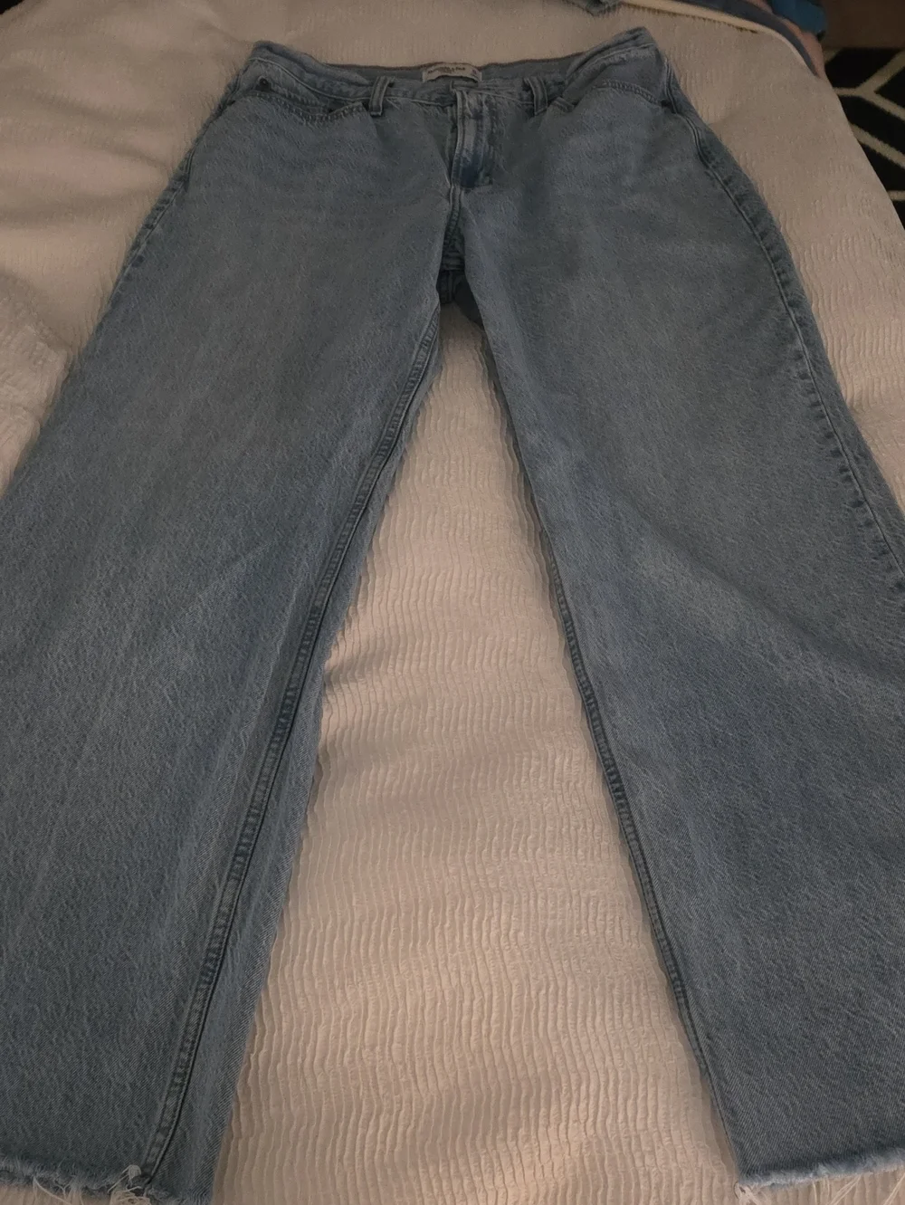 Abercrombie & Fitch Men's Light Wash Straight Jeans